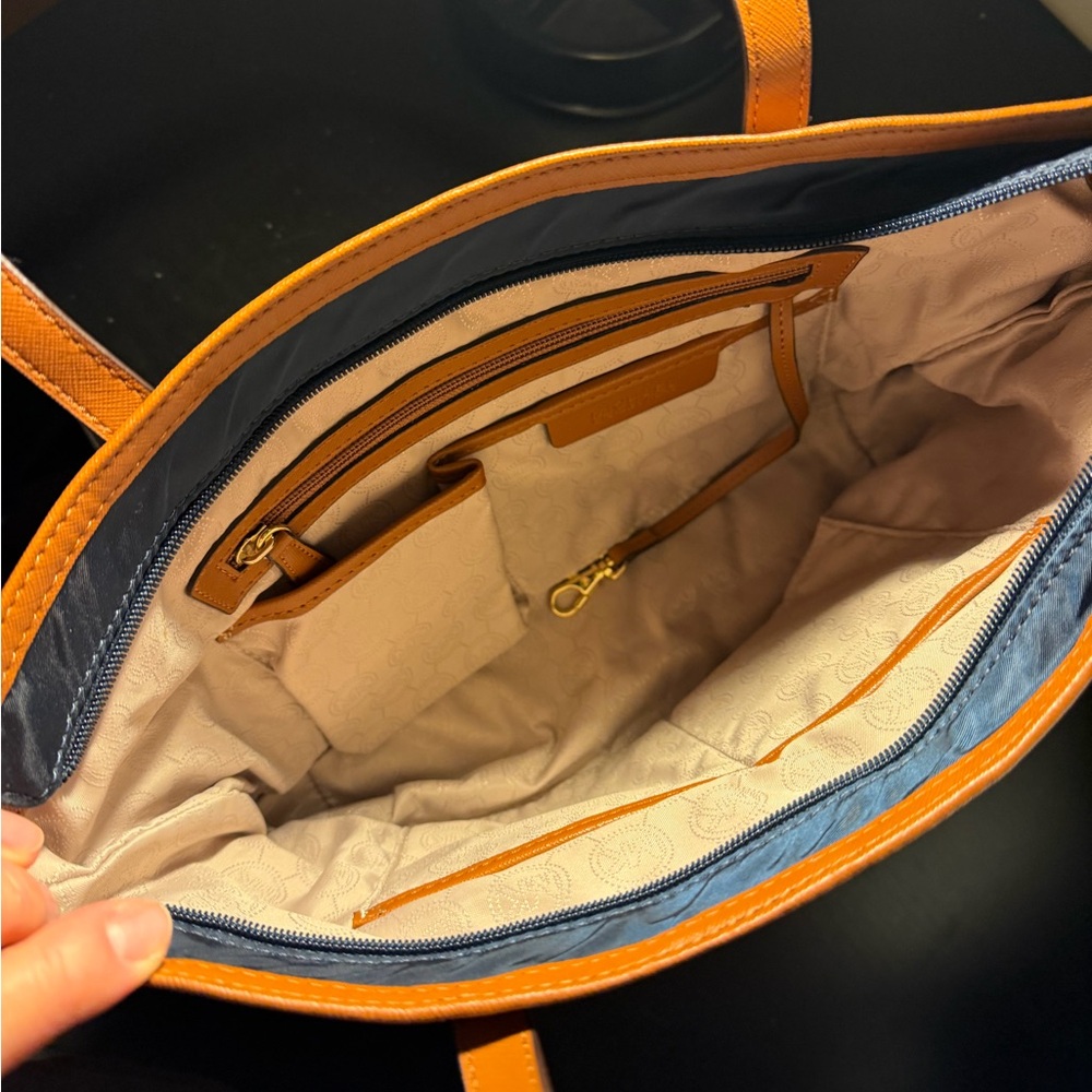 Michael Kors Dark Blue and Brown Tote - Picture 3 of 6